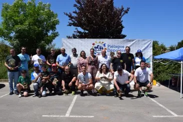  60 coches clásicos y deportivos se dan cita en Renedo de Piélagos