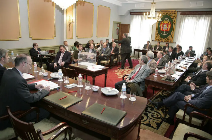  Modesto Piñeiro es reelegido presidente de la Cámara de Comercio de Cantabria