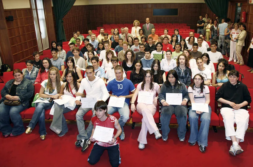  58 alumnos de secundaria reciben un diploma tras participar en LaborESO, un proyecto pionero para acercarlos a la empresa