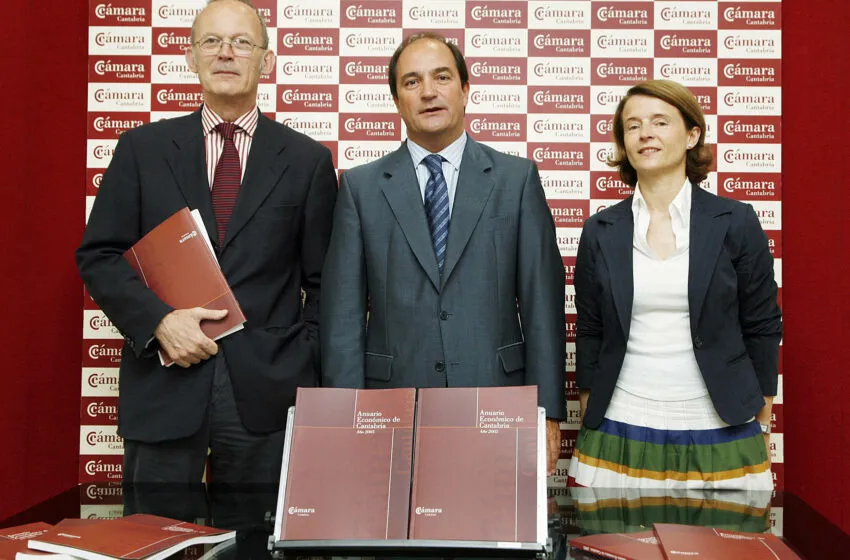  Presentado el «Anuario Económico de Cantabria 2005»