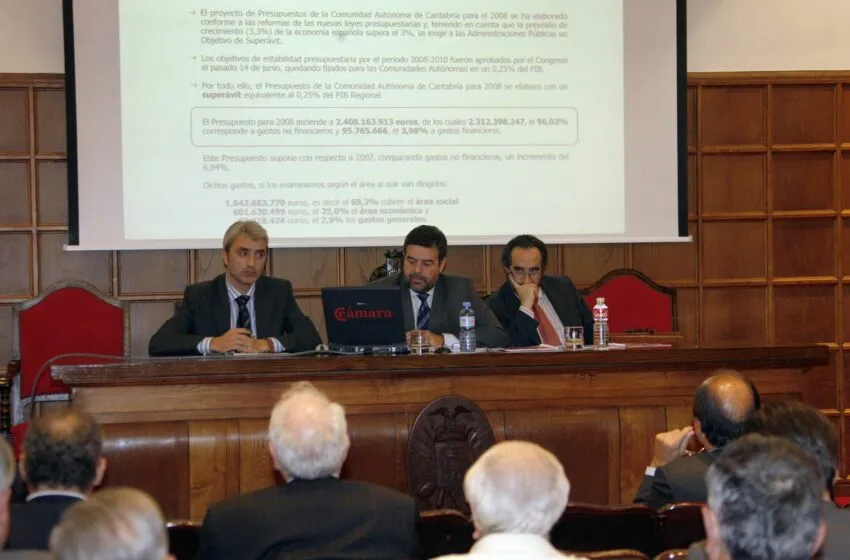  El consejero de Economía presenta los Presupuestos Generales de 2008 al Pleno de la Cámara de Comercio de Cantabria