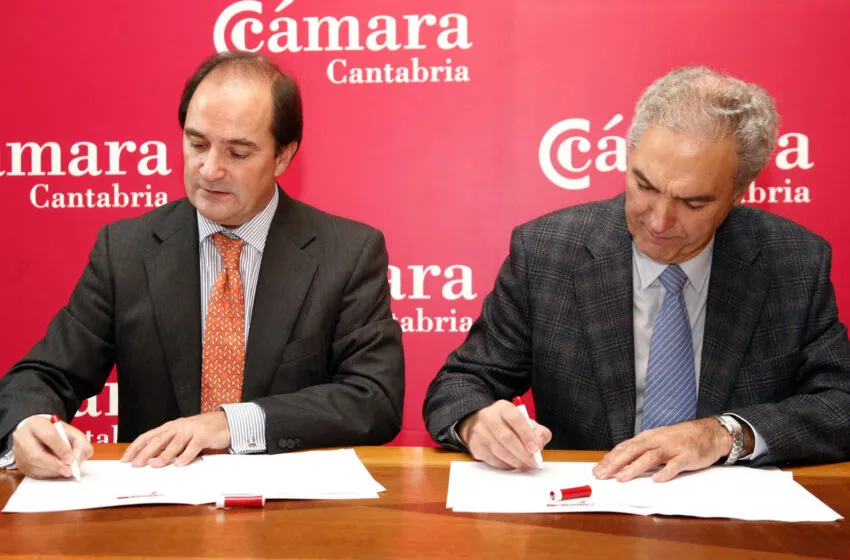  La Cámara y la Federación Empresarial de Cantabria firman un convenio para potenciar la formación medioambiental en las empresas