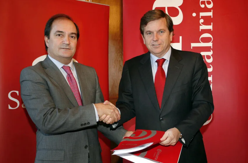 La Cámara de Comercio de Cantabria y el banco Santander firman un convenio de colaboración financiera