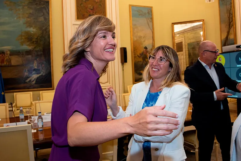 Noticias de Cantabria | El Cántabro | Eugenia Gómez apuesta por la mejora de empleabilidad de las personas trabajadoras para adaptarse a los cambios de los sectores productivos