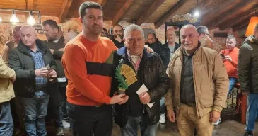  El equipo de la Cantina A, ganador  del Trofeo ‘el Kaiser’ del XXV Campeonato de mus interpeñas de Piélagos celebrado en Carandía