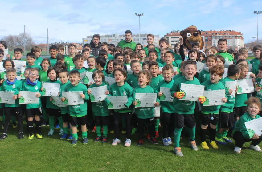  Entrega de diplomas a los 97 alumnos del Campus de Carnaval