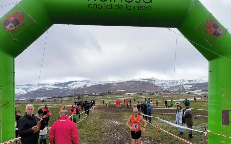  Fermín Llarena y María Eugenia Torre se llevaron el triunfo en el Cross de Reinosa