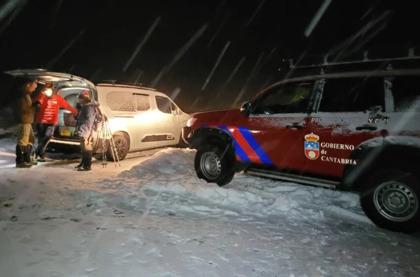  Rescatados un hombre y una mujer, de 40 años de edad y vecinos de Asturias, en Picos de Europa