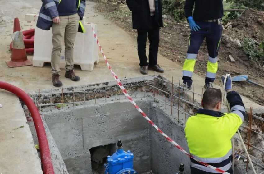  SAN VICENTE DE LA BARQUERA EJECUTA MEJORAS DEL ABASTECIMIENTO DE AGUA EN LA REVILLA