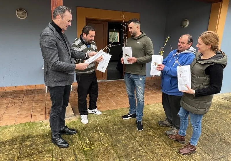  Blanco aboga por mejorar los espacios verdes y concienciar sobre el cuidado del medio ambiente «con pequeños gestos»