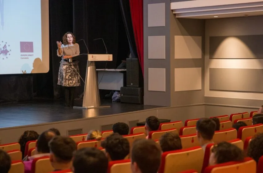 Noticias de Cantabria | El Cántabro | El lES Marqués de Santillana de Torrelavega, ganador del XI Concurso Objetivo Europa