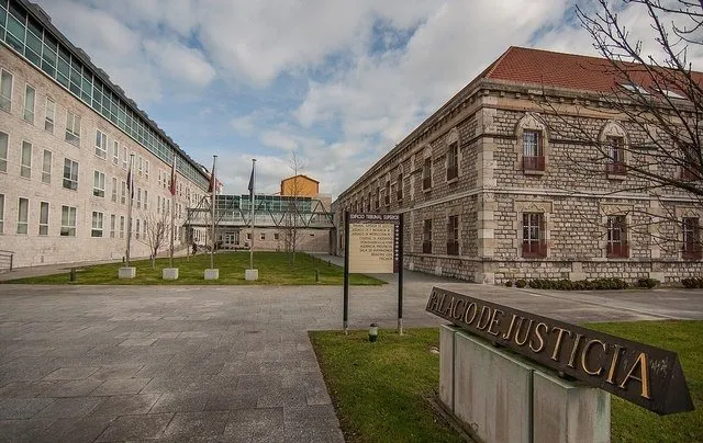  La Audiencia de Cantabria mantiene la condena de siete años y medio de prisión a un hombre que violó a una menor