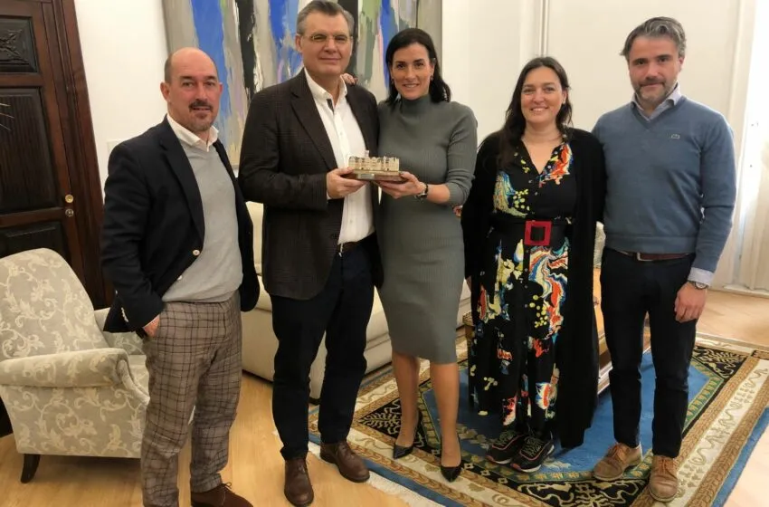  Santander agradece al doctor Artal su colaboración en los proyectos en favor de la salud mental