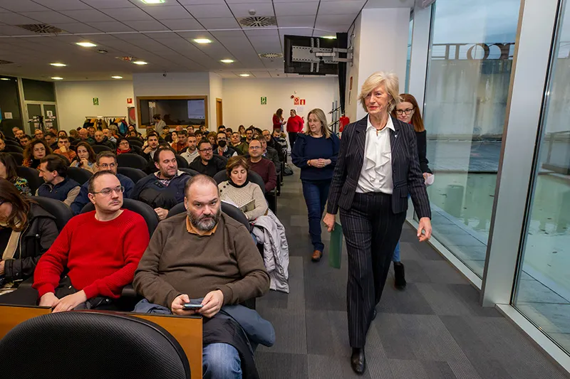 Noticias de Cantabria | El Cántabro | Lombó destaca el papel de los docentes para fomentar un uso adecuado de la tecnología