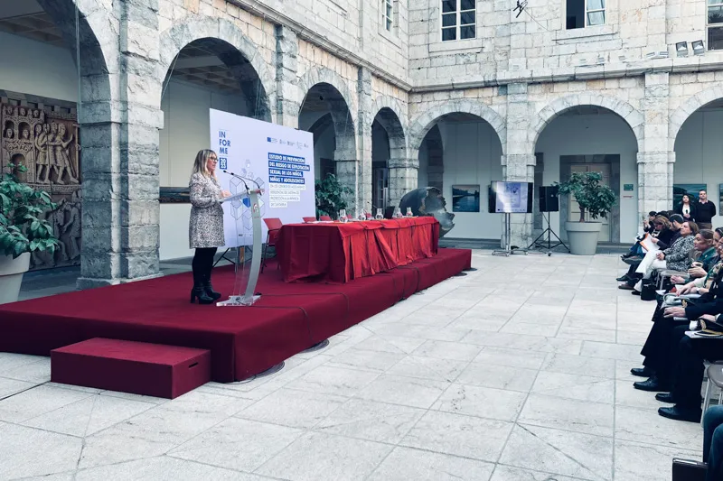  Eugenia Gómez de Diego presenta un estudio pionero para la prevención de la explotación sexual de menores cántabros en acogimiento