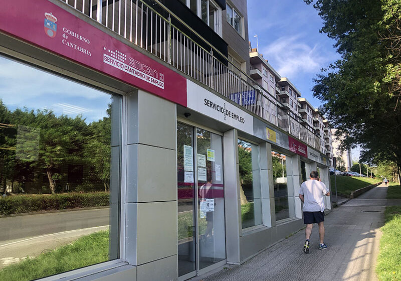  Cantabria es la quinta Comunidad Autónoma con mayor descenso interanual del paro y creó 1.499 empleos netos en el último año
