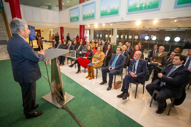  Revilla invita al Cuerpo Consular de Bilbao a promocionar el Año Jubilar Lebaniego en el mundo y destaca la vocación de apertura al exterior de Cantabria