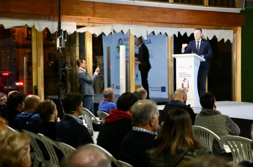  Blanco reivindica el «papel fundamental» de los Grupos de Acción Local «apoyando a los emprendedores que junto al sector primario fijan población»