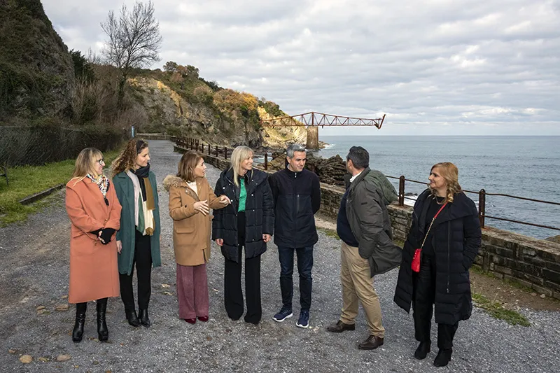 Noticias de Cantabria | El Cántabro | Zuloaga y Sánchez destacan la colaboración institucional para rehabilitar el Cargadero de Dícido