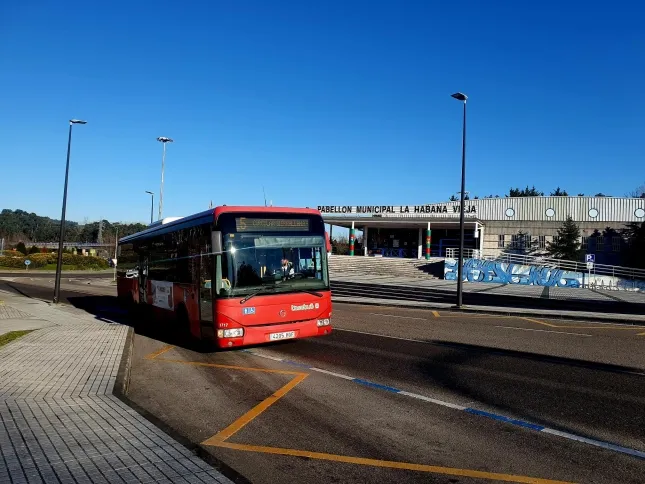  Torrelavega convocará becas de transporte para estudiantes