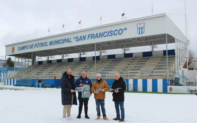  El Naval edita un álbum de cromos protagonizado por la plantilla de la temporada 2022-23
