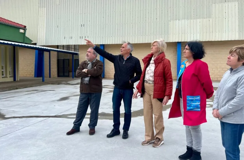  Educación y el Ayuntamiento de Soba ejecutan obras de mejora en la cubierta del CEIP con una inversión cercana a los 43.000 euros