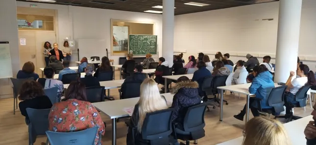  90 personas asisten a la jornada informativa de Escuelas de Talento Joven