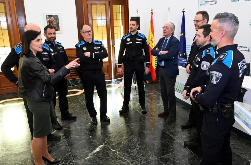  Santander incorpora desde hoy cinco nuevos agentes a sus calles