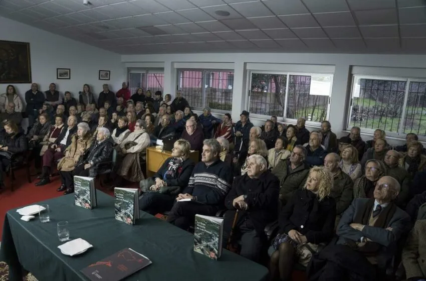  Esther Bolado presidió el acto de presentación del libro ‘La gran historia de Las Presas’, escrito por Pedro Arce y editado con el apoyo del Ayuntamiento de Camargo