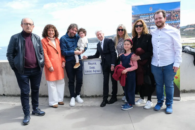  Comillas inaugura el mirador ‘Daniel Sánchez Arévalo’ para reconocer la labor de promoción turística del cineasta «cántabro de sangre»