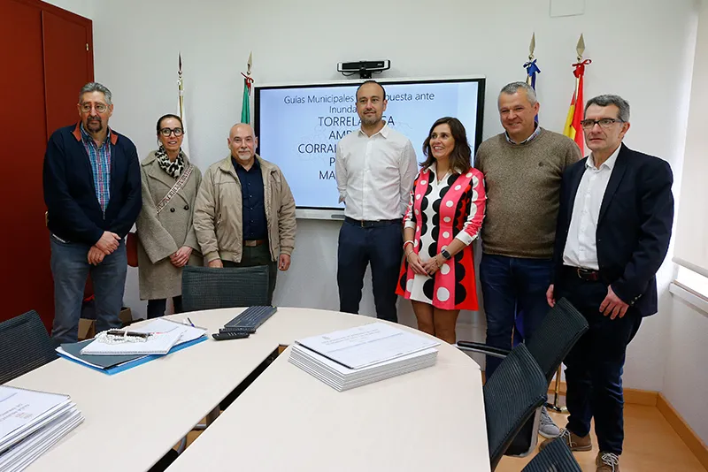  La Consejería de Presidencia e Interior dota de guías de respuesta ante inundaciones a cinco municipios