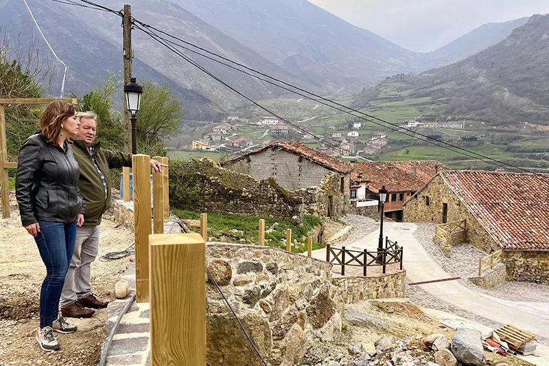  La consejera de Presidencia visita Tudanca y destaca las ayudas autonómicas para combatir la despoblación