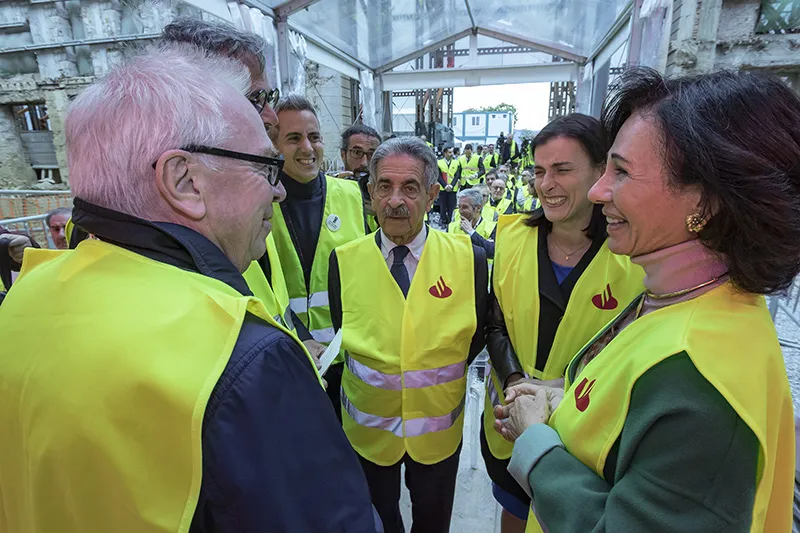  El Gobierno valora las sinergias entre el MUPAC y Faro Santander que harán de Cantabria un referente internacional de la cultura