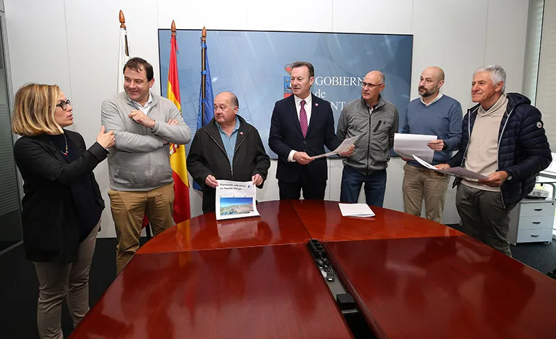 El Gobierno organiza una plantación arbustiva para compensar la huella de carbono emitida en el Torneo Nacional de Balonmano Hierba de Puente Viesgo