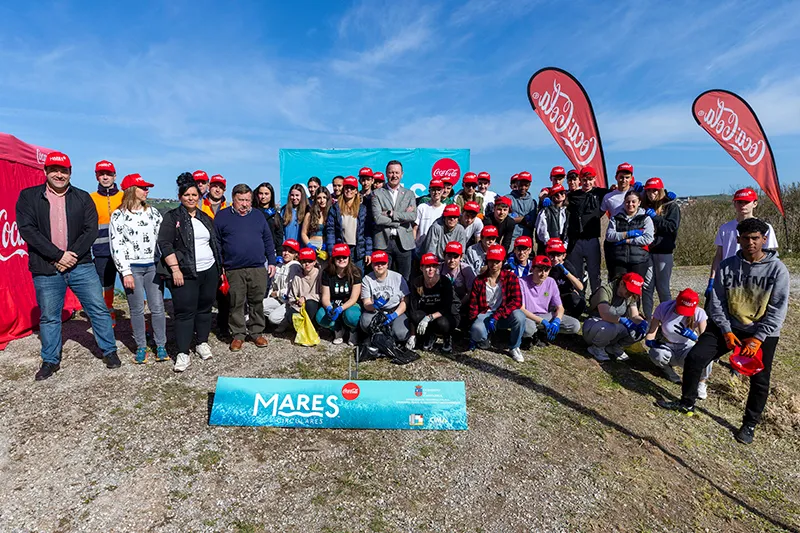  Medio centenar de alumnos del IES La Granja de Heras participan en la primera limpieza de residuos de Mares Circulares en 2023