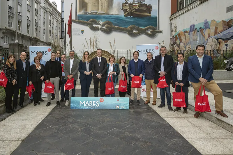 La campaña de limpieza de residuos marinos de Mares Circulares llegará este año a 6 playas, dos ríos y un puerto pesquero de Cantabria