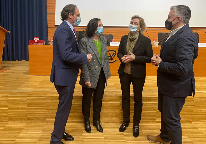 Sanidad presenta el nuevo registro de tumores de Cantabria, que automatiza datos de oncología, anatomía patológica y hematología