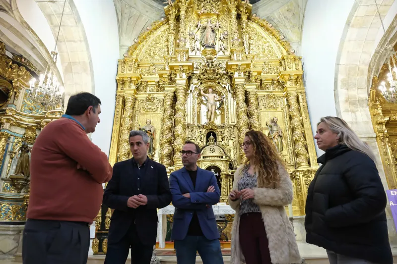  Zuloaga anuncia la licitación la próxima semana de las obras de restauración de la iglesia de San Sebastián en Reinosa