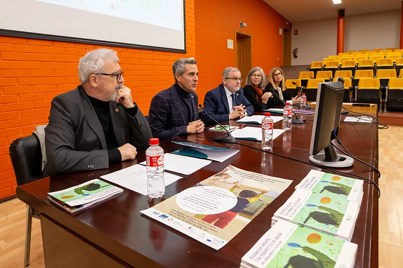  Zuloaga destaca la aportación del proyecto europeo Femina para impulsar las vocaciones científicas en las niñas desde edades tempranas y avanzar en una sociedad más igualitaria