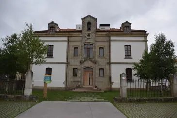  El equipo de gobierno propondrá al Pleno dedicar la nueva plaza construida en Quijano a los maestros del municipio