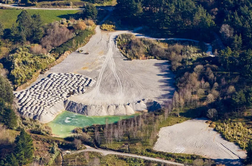  Concluye la restauración de uno de los cráteres de sondeos en Polanco y otros tres están en proceso de estabilización