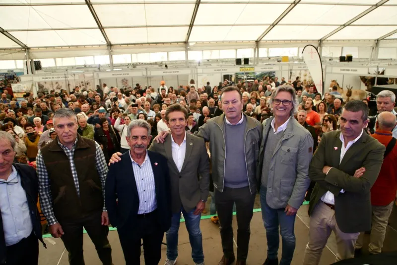  Miguel Ángel Revilla inaugura la XII Feria de Caza, Pesca y Productos Agroalimentarios de la comarca de Liébana