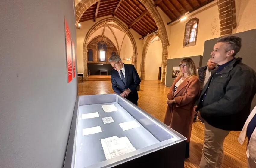  Potes acoge la muestra del Archivo de la Familia Linares que acerca la vida cotidiana lebaniega del siglo XVI al XX