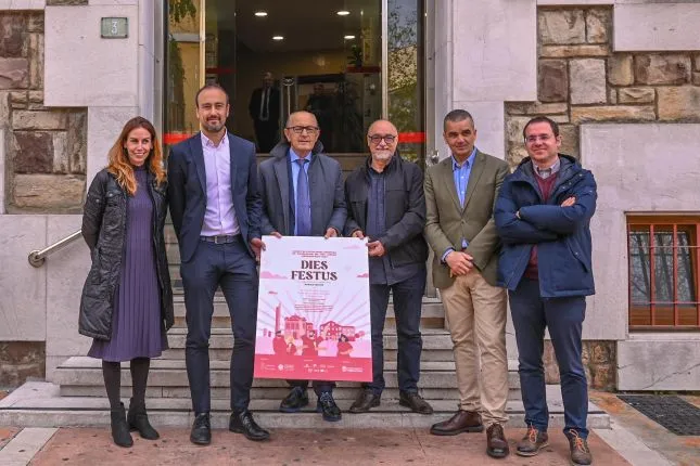  El espectáculo ‘Dies Festus’ de Xarxa Teatre acerca la apertura del Año Jubilar Lebaniego a Torrelavega