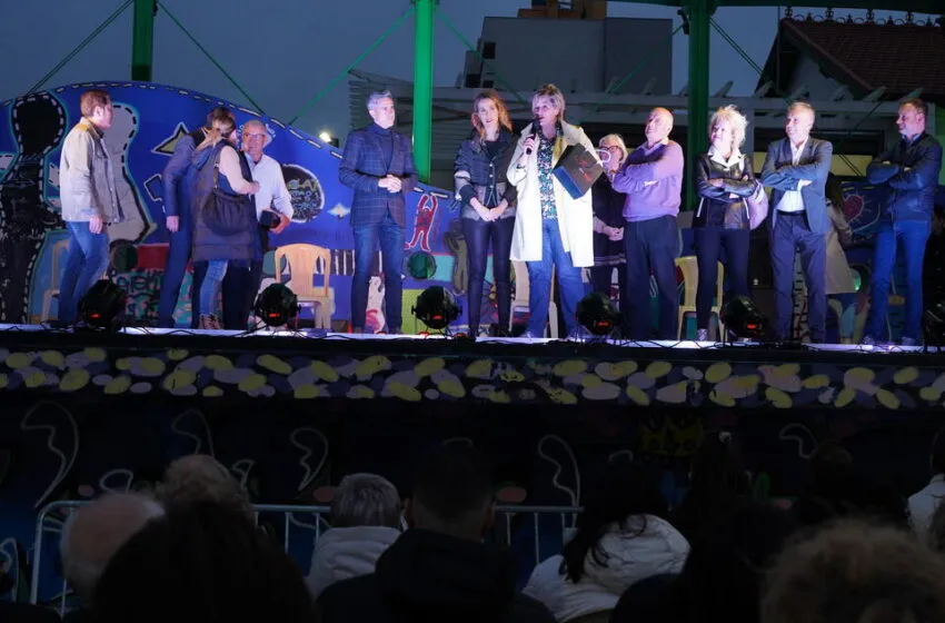  Esther Bolado destaca que con la renovación del Paseo de Bruno Alonso se ha creado “un espacio para todas las familias”