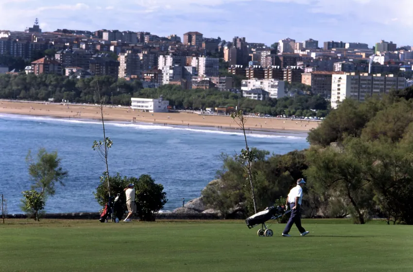  Adjudicada la obra de renovación del Campo de Golf de Mataleñas