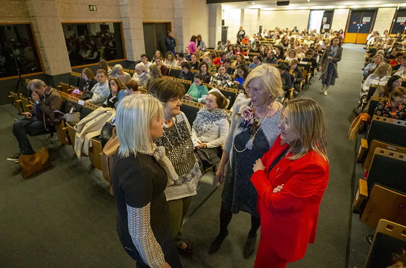  Lombó apuesta por la formación continua en la docencia como «garantía de éxito»