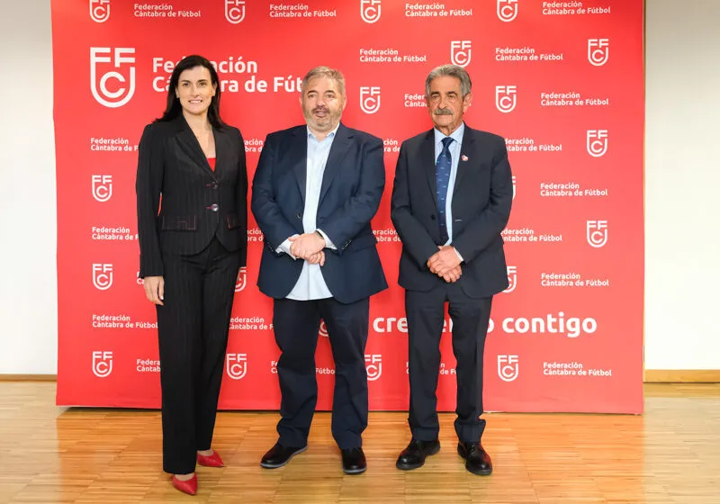  Revilla destaca que Cantabria es de las regiones con más jugadores de fútbol que han vestido la camiseta de la selección nacional