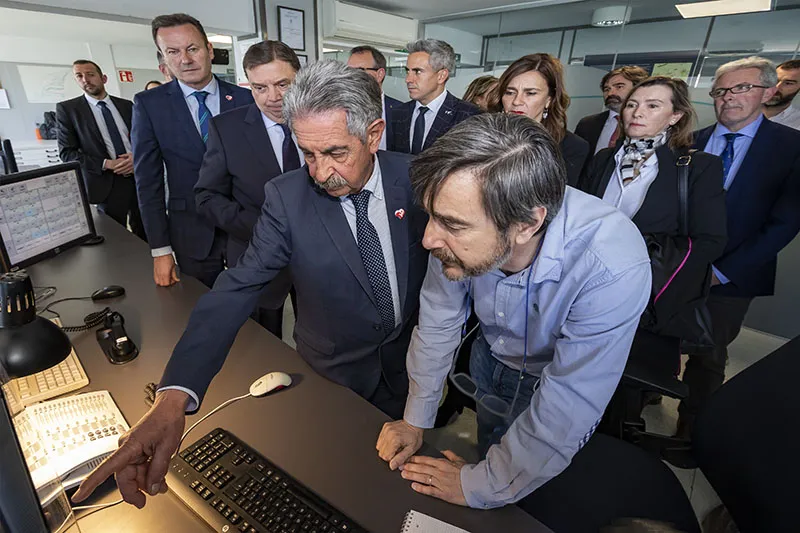  Revilla pone a disposición del Estado todos los medios de Cantabria para localizar al pescador desaparecido