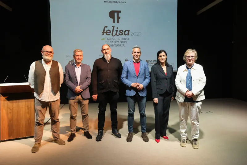  Zuloaga valora el papel «esencial de los libreros y libreras en el avance del pensamiento crítico» durante la presentación de FELISA 2023